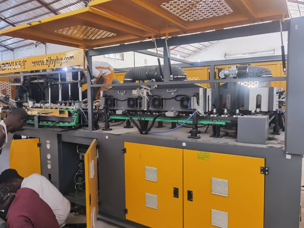6 cavities full automatic bowling machine